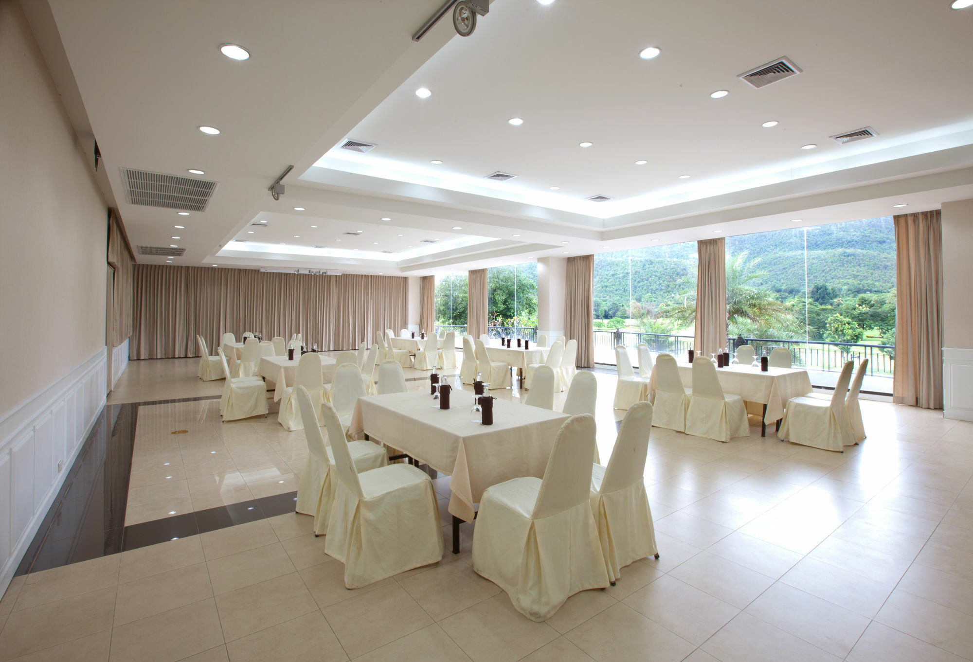 Alpine Golf Resort Chiang Mai Ban Huai Sai Nua Zewnętrze zdjęcie